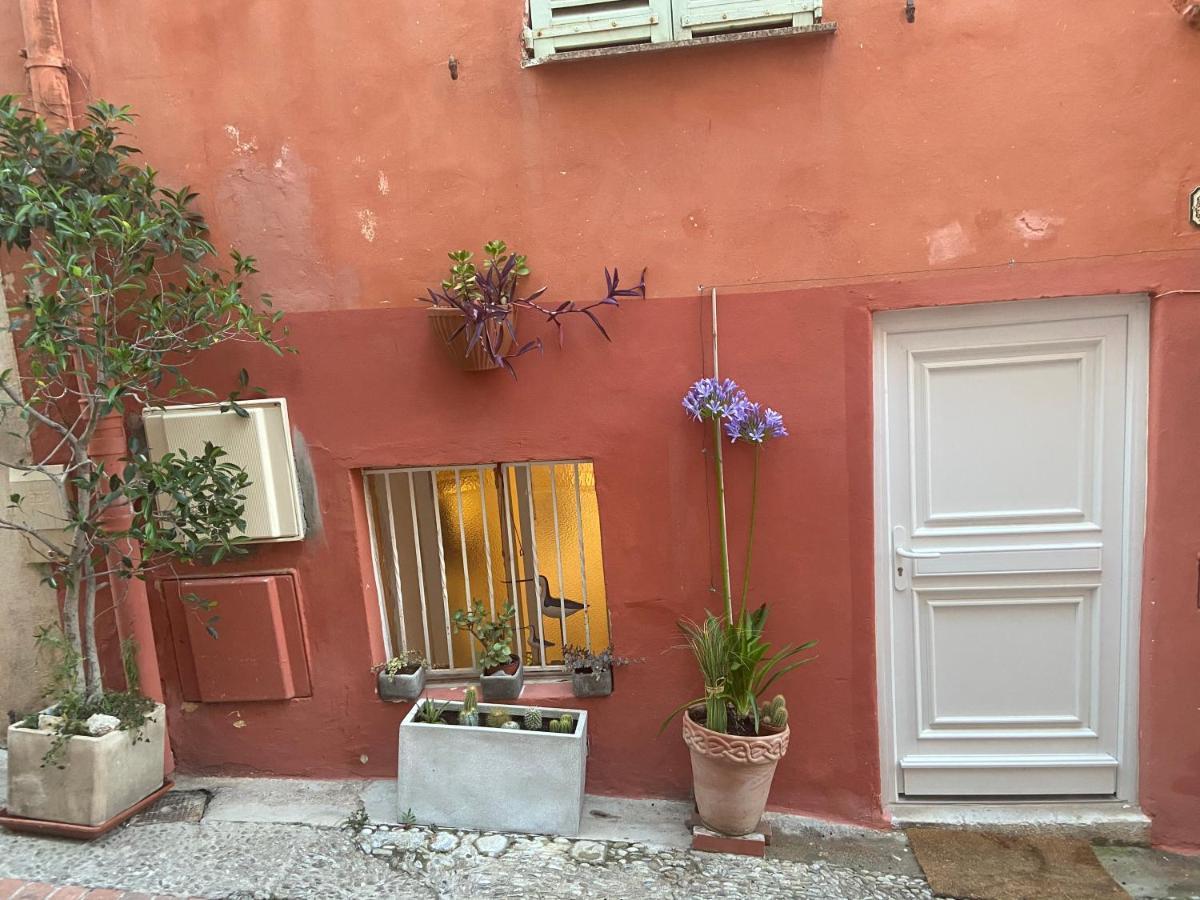 Joli Appart 29M2 En Vieille Ville Menton 2 Mins De La Mer 외부 사진