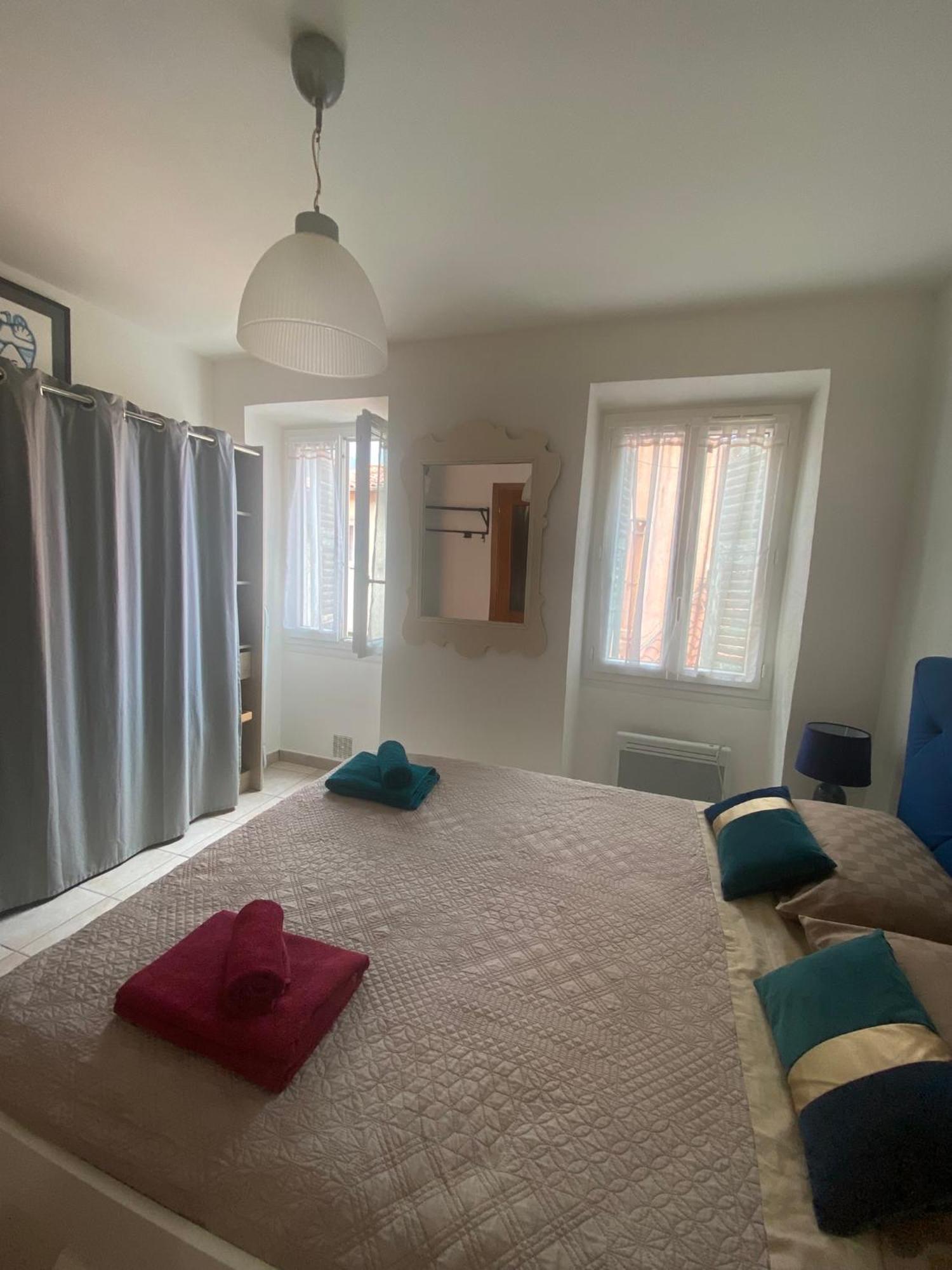 Joli Appart 29M2 En Vieille Ville Menton 2 Mins De La Mer 외부 사진